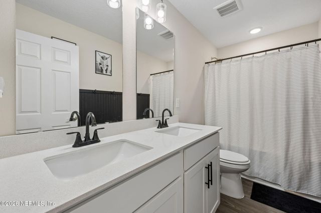 75596 CANTERWOOD Drive, Yulee, FL 32097