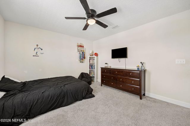 75596 CANTERWOOD Drive, Yulee, FL 32097