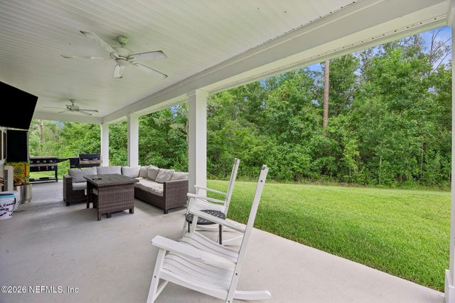 75596 CANTERWOOD Drive, Yulee, FL 32097