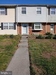 209 RITTER PL, Berryville, VA 22611