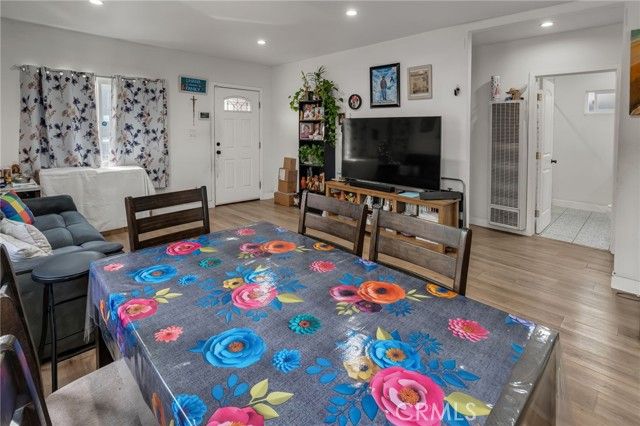 827 E 97th, Los Angeles, CA 90002