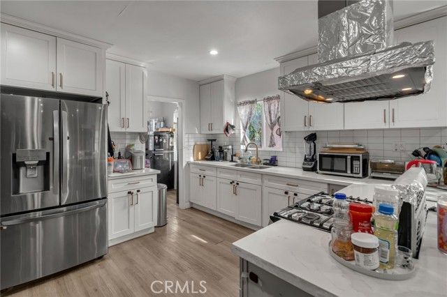 827 E 97th, Los Angeles, CA 90002