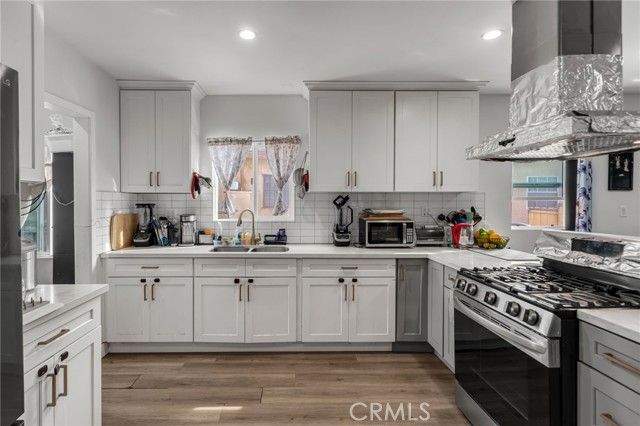 827 E 97th, Los Angeles, CA 90002