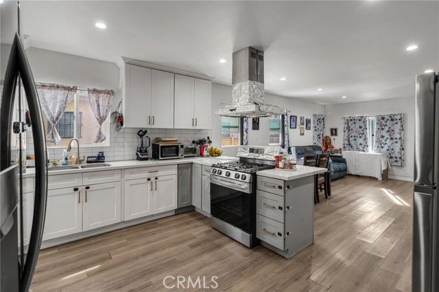 827 E 97th, Los Angeles, CA 90002