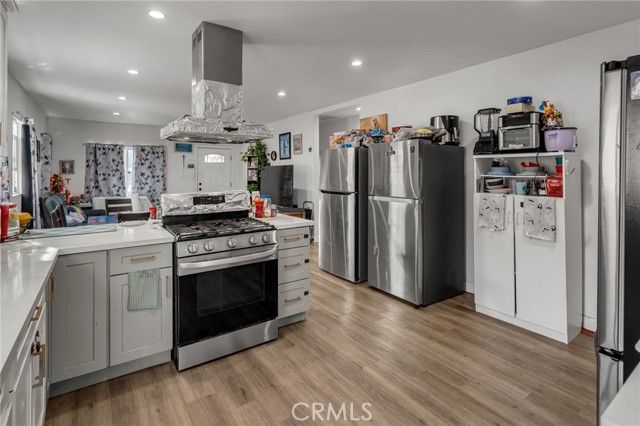 827 E 97th, Los Angeles, CA 90002