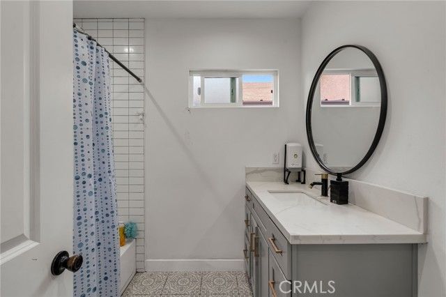 827 E 97th, Los Angeles, CA 90002