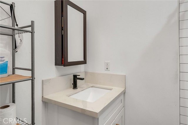 827 E 97th, Los Angeles, CA 90002