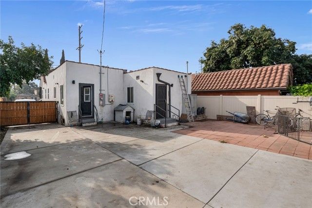 827 E 97th, Los Angeles, CA 90002