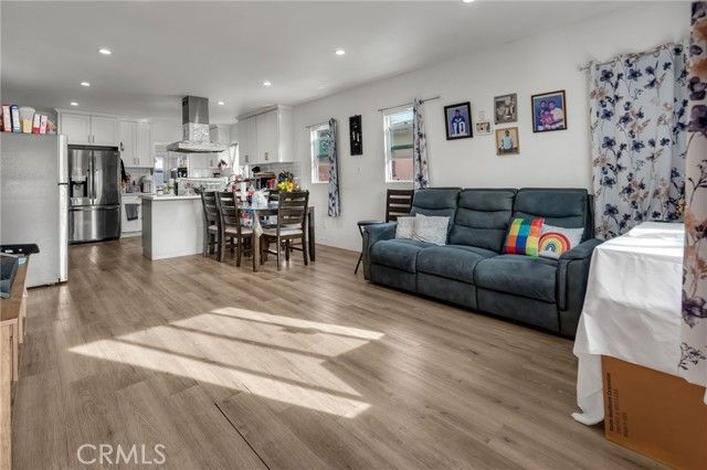 827 E 97th, Los Angeles, CA 90002