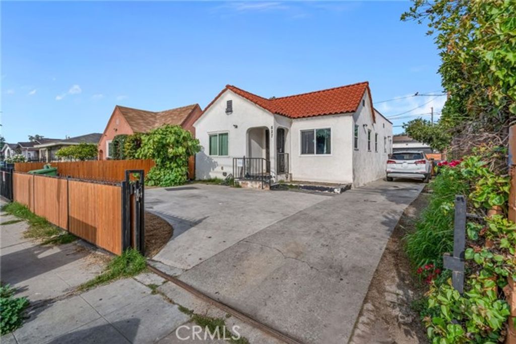827 E 97th, Los Angeles, CA 90002