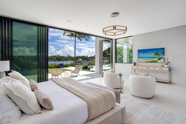 1422 SE Atlantic Drive, Lantana, FL 33462