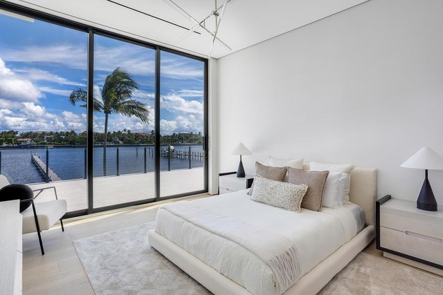 1422 SE Atlantic Drive, Lantana, FL 33462