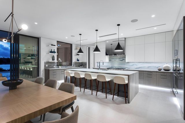 1422 SE Atlantic Drive, Lantana, FL 33462