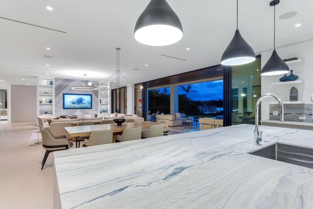 1422 SE Atlantic Drive, Lantana, FL 33462