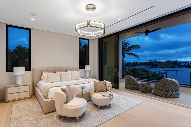 1422 SE Atlantic Drive, Lantana, FL 33462