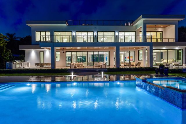 1422 SE Atlantic Drive, Lantana, FL 33462