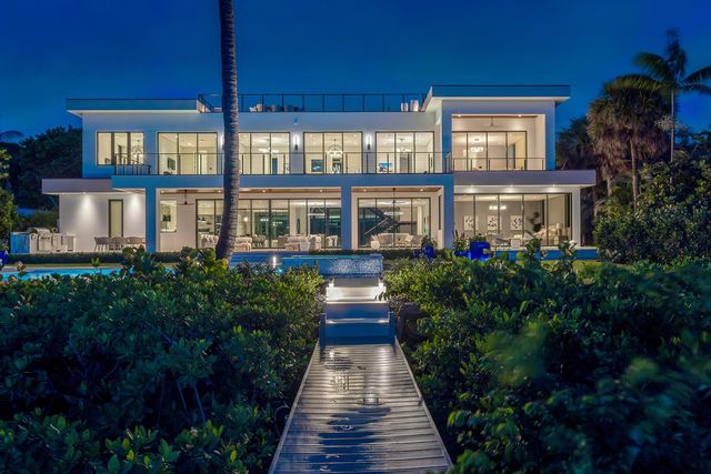 1422 SE Atlantic Drive, Lantana, FL 33462