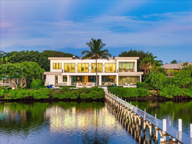 1422 SE Atlantic Drive, Lantana, FL 33462