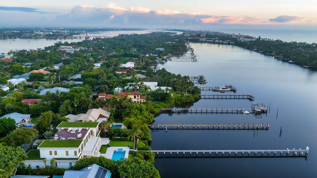 1422 SE Atlantic Drive, Lantana, FL 33462