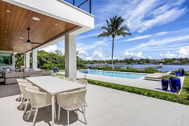 1422 SE Atlantic Drive, Lantana, FL 33462