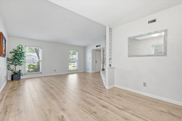 5408 Sagers Boulevard, The Colony, TX 75056