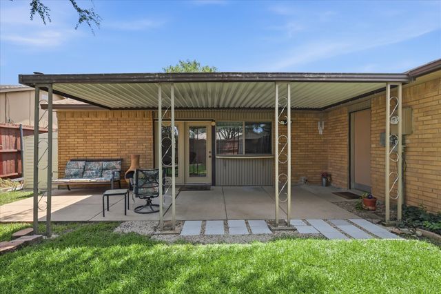 5408 Sagers Boulevard, The Colony, TX 75056