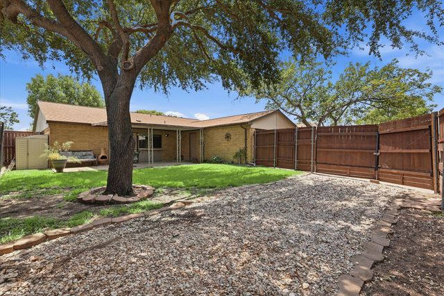 5408 Sagers Boulevard, The Colony, TX 75056