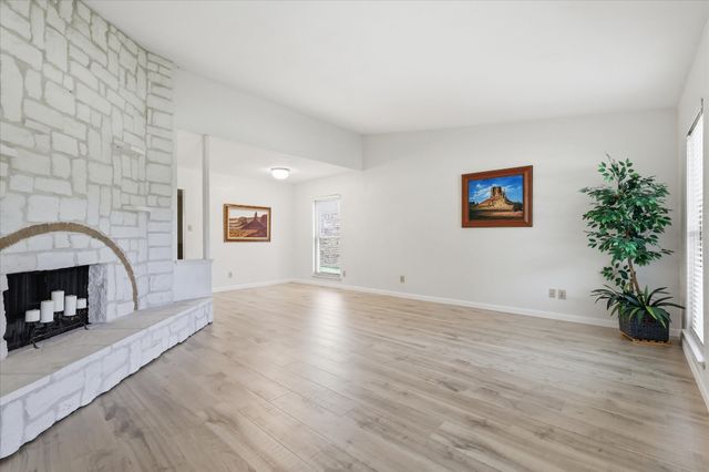 5408 Sagers Boulevard, The Colony, TX 75056