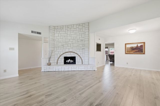 5408 Sagers Boulevard, The Colony, TX 75056