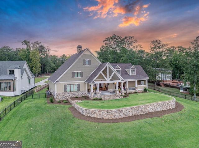 205 Lakecrest Drive NE, Milledgeville, GA 31061