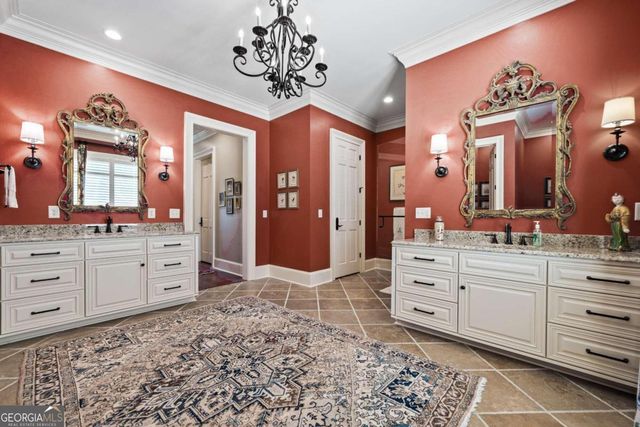 205 Lakecrest Drive NE, Milledgeville, GA 31061