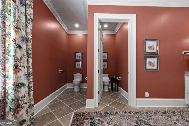 205 Lakecrest Drive NE, Milledgeville, GA 31061