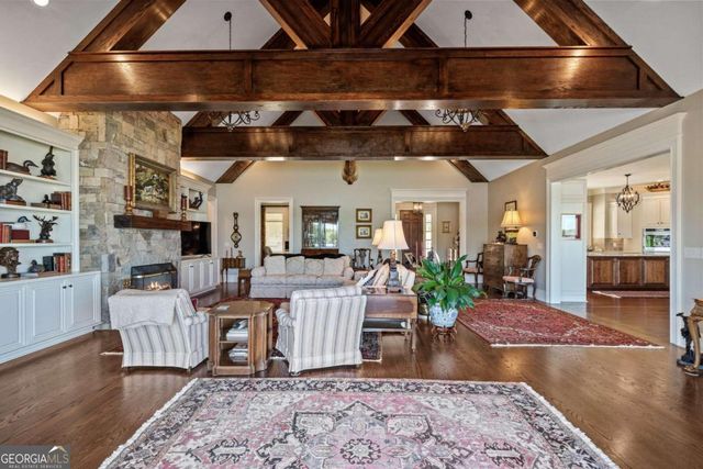 205 Lakecrest Drive NE, Milledgeville, GA 31061
