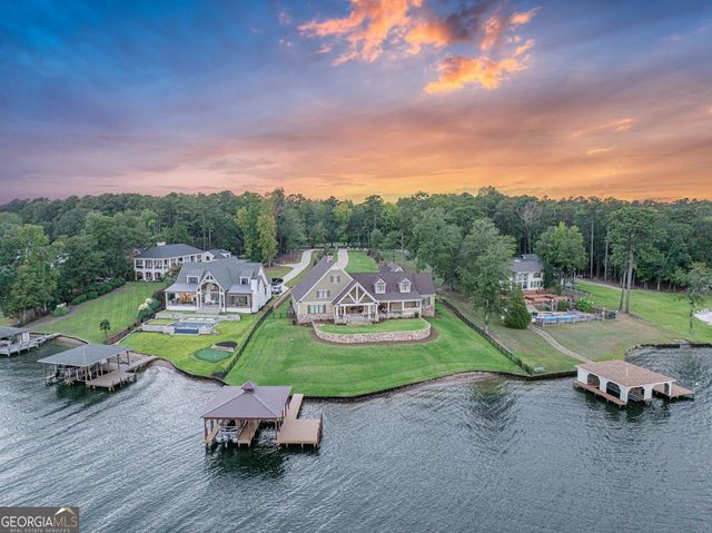 205 Lakecrest Drive NE, Milledgeville, GA 31061