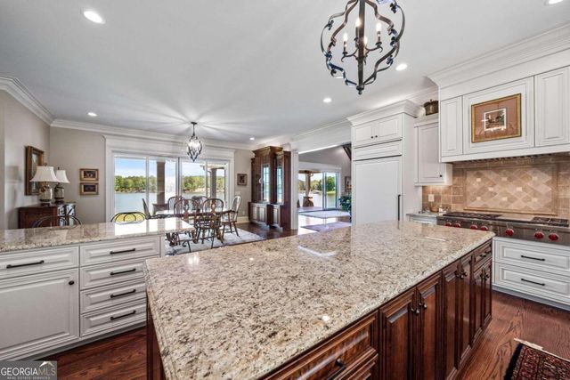 205 Lakecrest Drive NE, Milledgeville, GA 31061