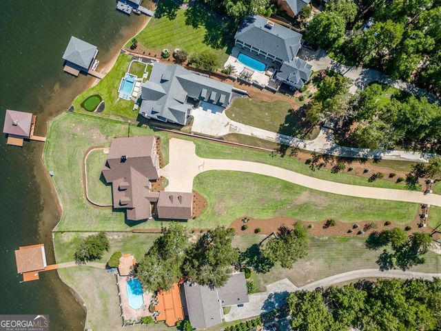 205 Lakecrest Drive NE, Milledgeville, GA 31061