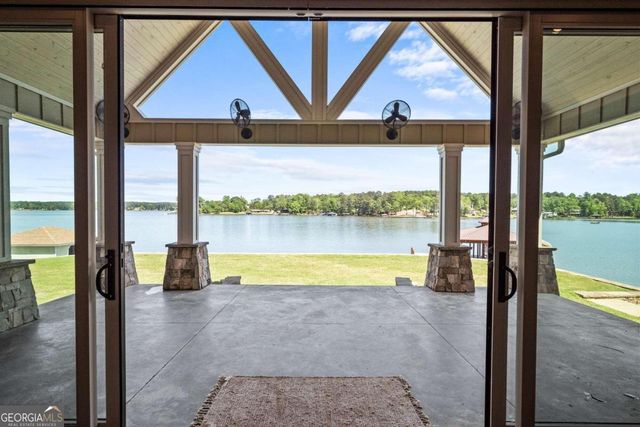 205 Lakecrest Drive NE, Milledgeville, GA 31061