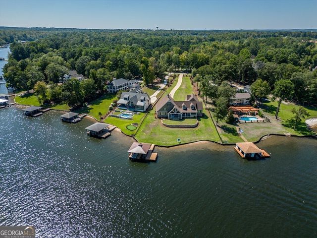 205 Lakecrest Drive NE, Milledgeville, GA 31061