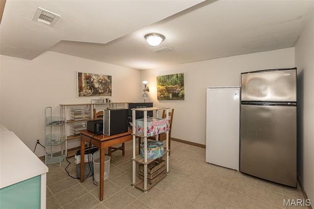 12 Spring Wood Drive, St Peters, MO 63376
