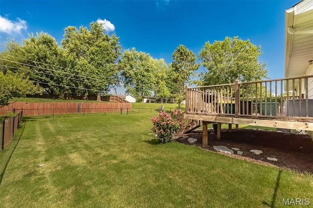 12 Spring Wood Drive, St Peters, MO 63376