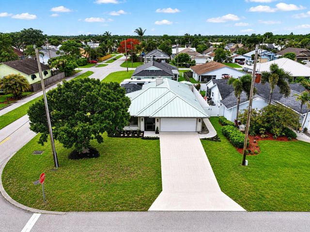 6208 Michael Street, Jupiter, FL 33458