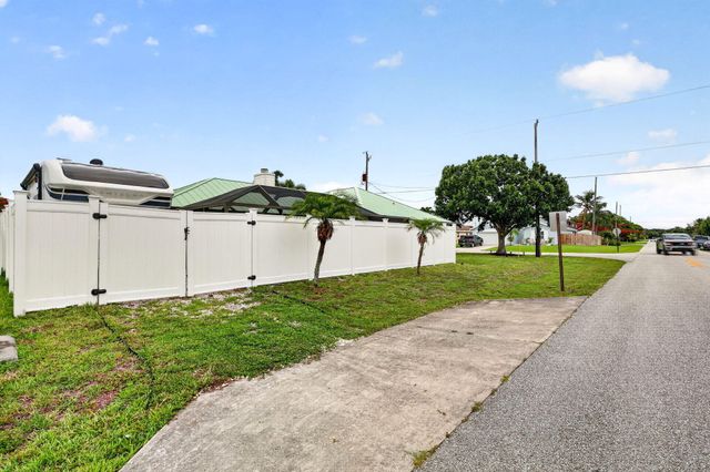 6208 Michael Street, Jupiter, FL 33458