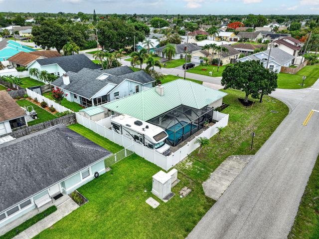 6208 Michael Street, Jupiter, FL 33458