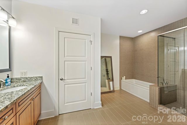 222 S Caldwell Street 1501, Charlotte, NC 28202