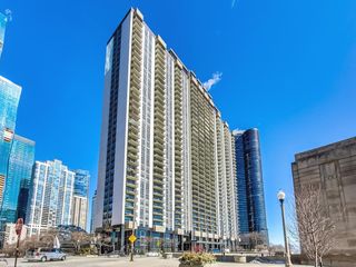 400 E Randolph Street 2330, Chicago, IL 60601