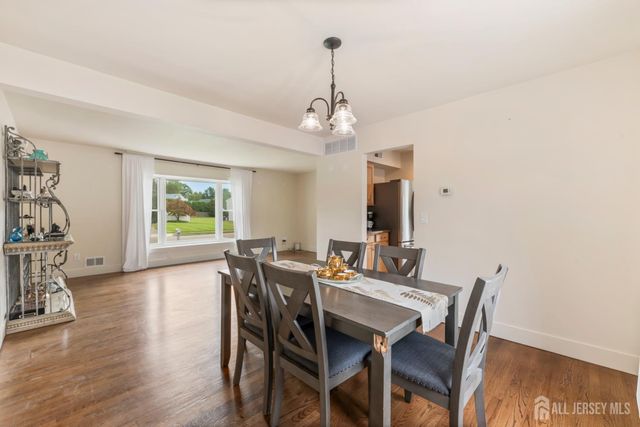 1594 Sea Island Drive, Toms River, NJ 08753