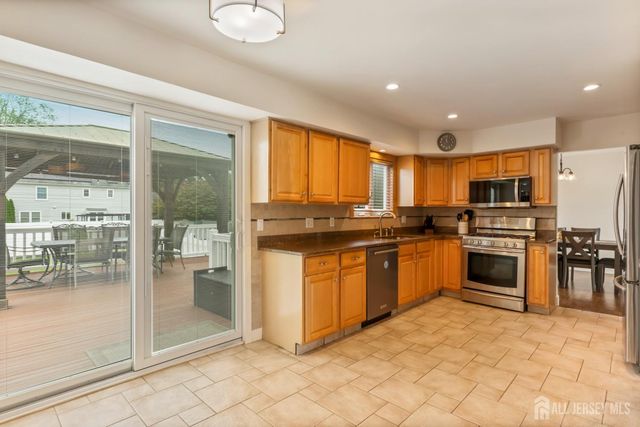 1594 Sea Island Drive, Toms River, NJ 08753