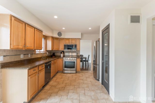 1594 Sea Island Drive, Toms River, NJ 08753