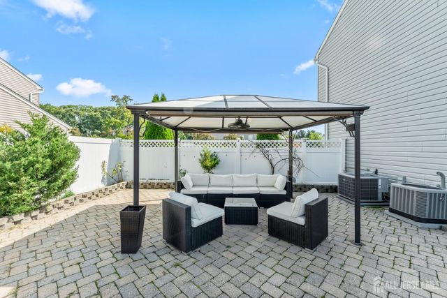 1594 Sea Island Drive, Toms River, NJ 08753