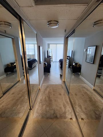 899 Jeffery St 701, Boca Raton, FL 33487